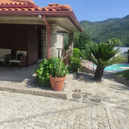 Casa Do Fijogo No Geres Avec Piscine Villa *