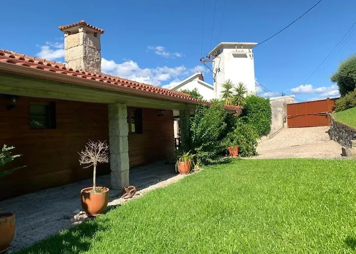Villa Casa Do Fijogo No Geres Avec Piscine Rio Caldo